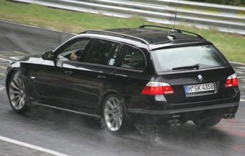 R BMW M5а DƬ D 