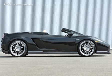 { Gallardo Spyder DƬ D 